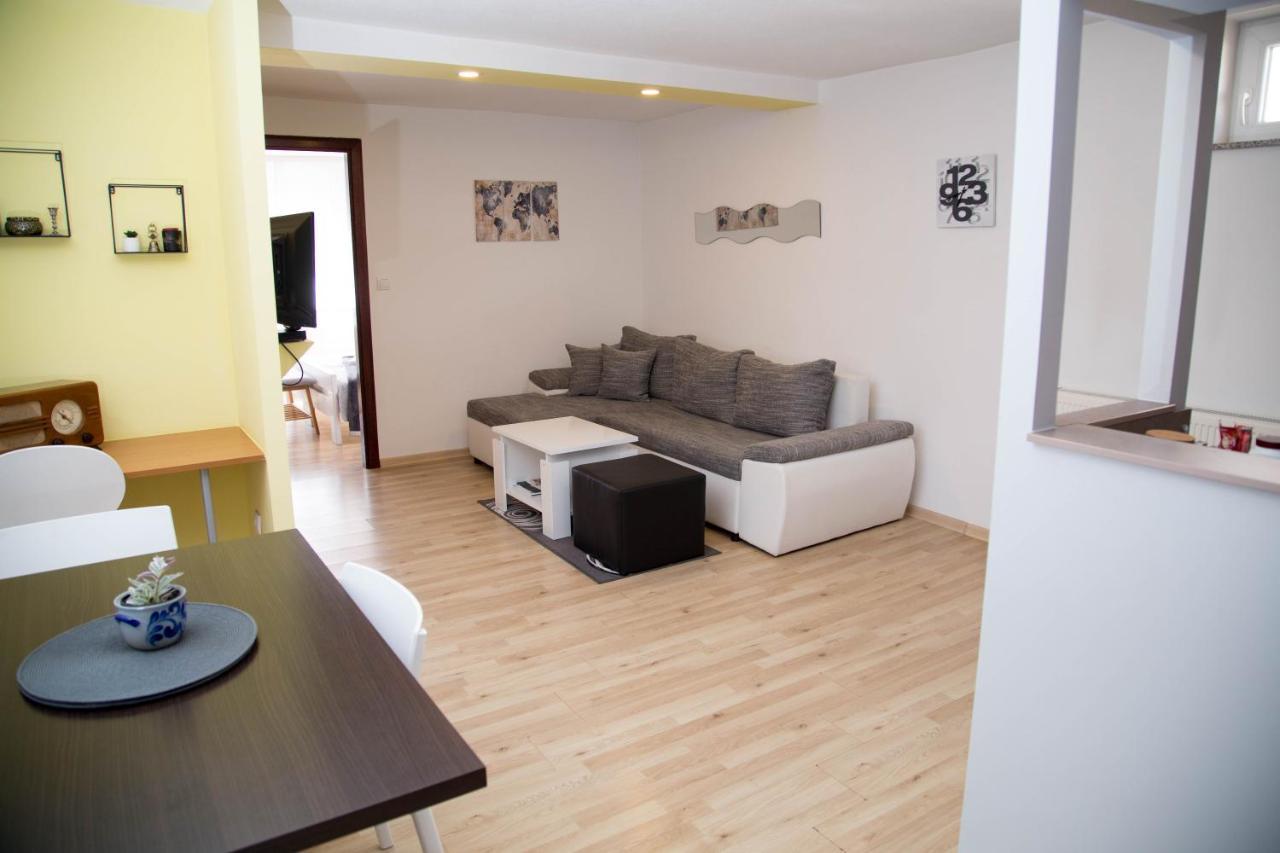 Apartmani Baotic Zupanja Esterno foto